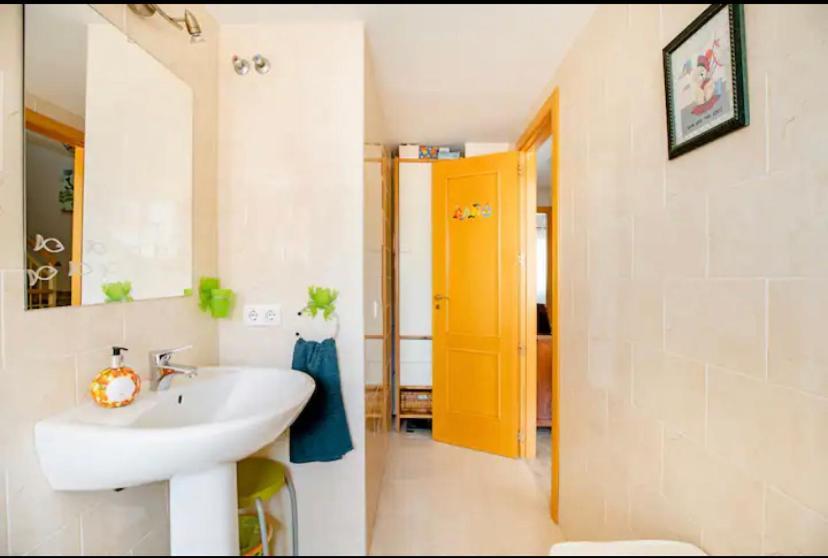 3 La Casa De Marilo Daire Tomares Dış mekan fotoğraf